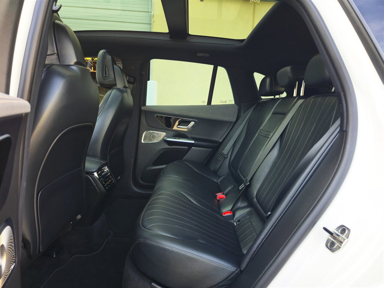 2023 Mercedes-Benz EQE 350 4MATIC - Photo 29 - Mesa, AZ 85215