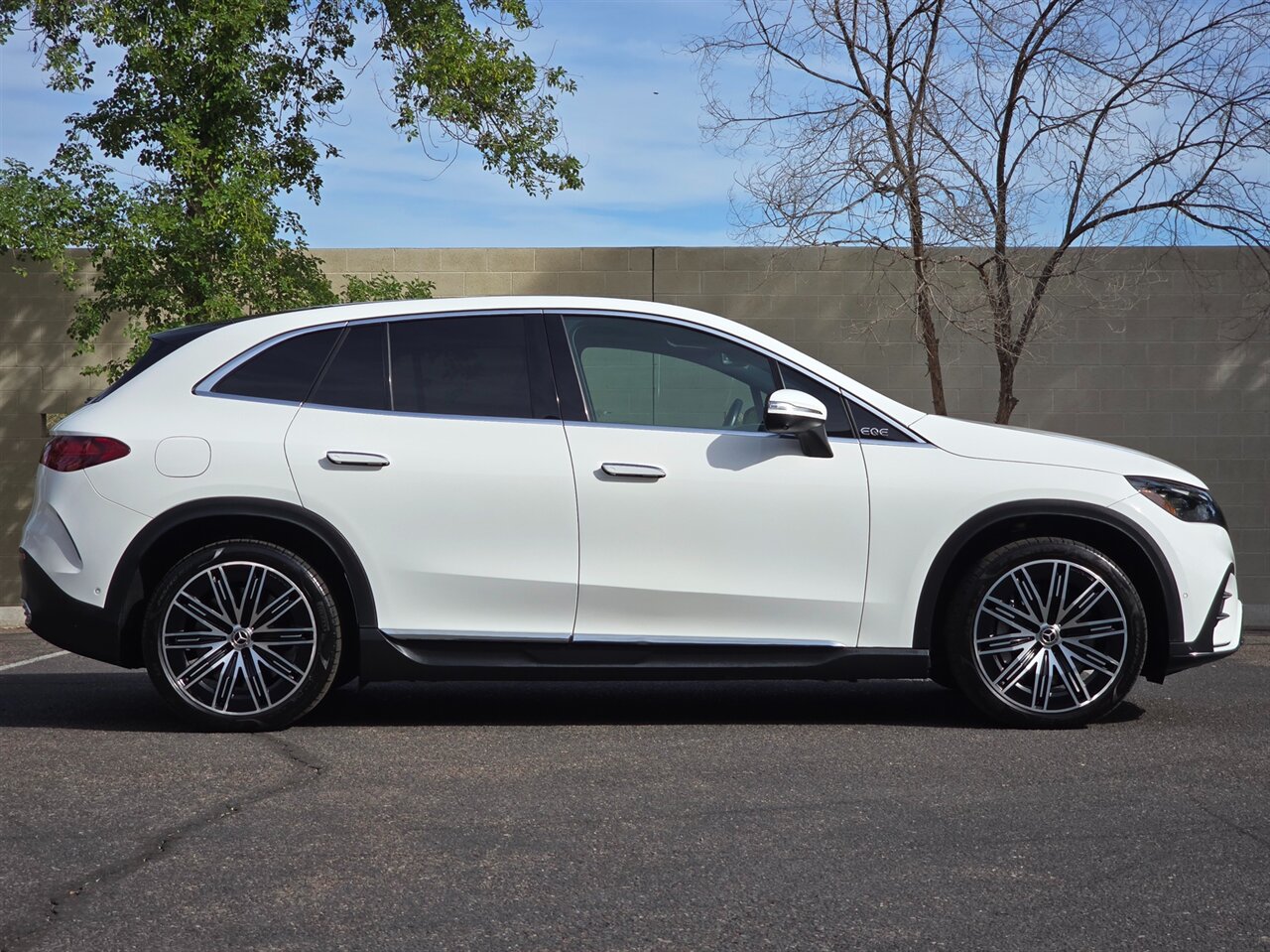 2023 Mercedes-Benz EQE 350 4MATIC - Photo 11 - Mesa, AZ 85215