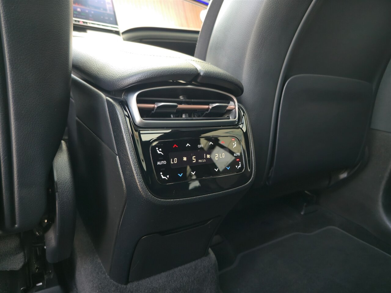 2023 Mercedes-Benz EQE 350 4MATIC - Photo 32 - Mesa, AZ 85215