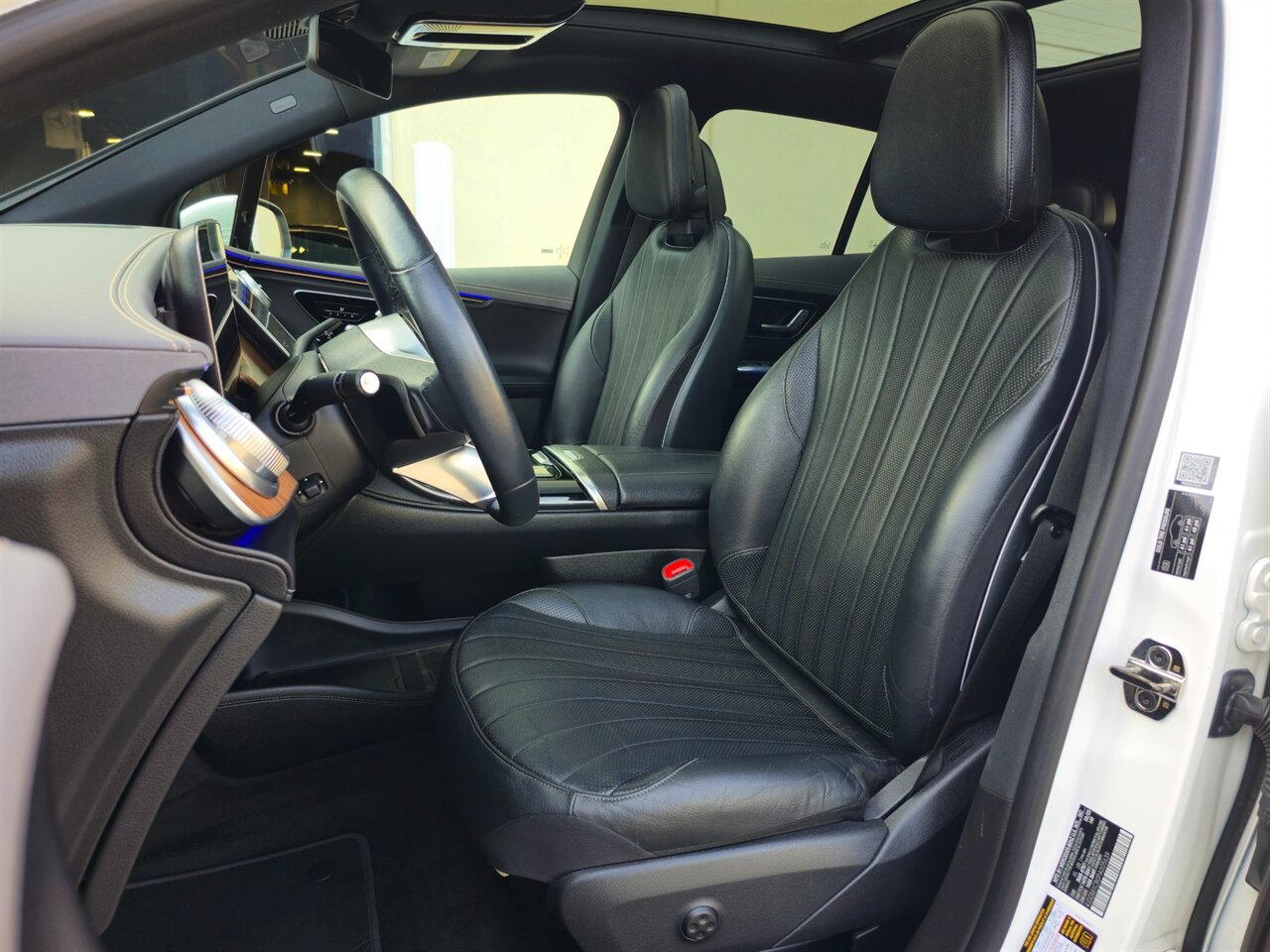 2023 Mercedes-Benz EQE 350 4MATIC - Photo 15 - Mesa, AZ 85215