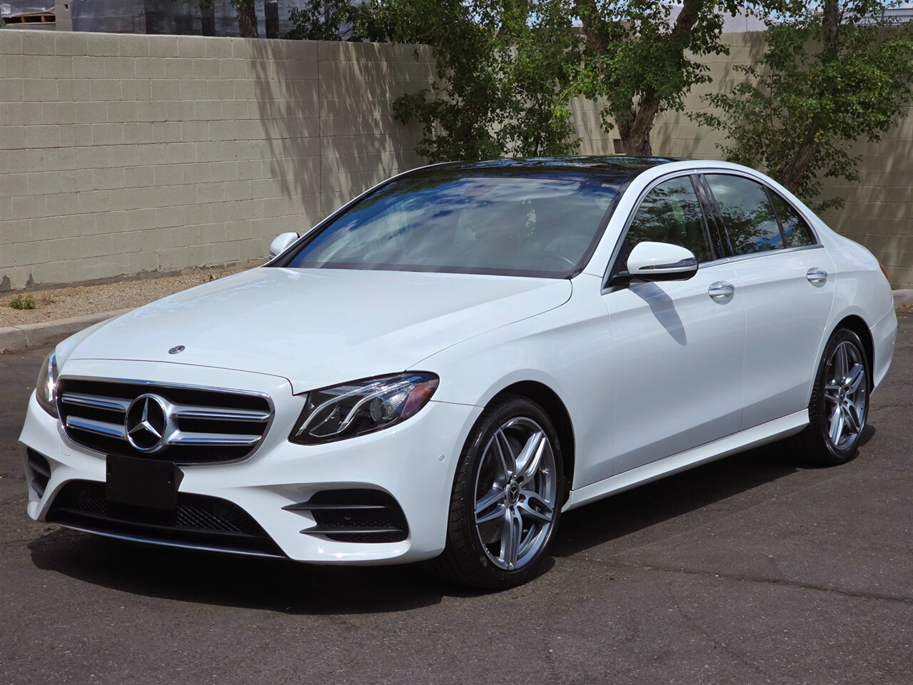2018 Mercedes-Benz E 400 4MATIC - Photo 5 - Mesa, AZ 85215