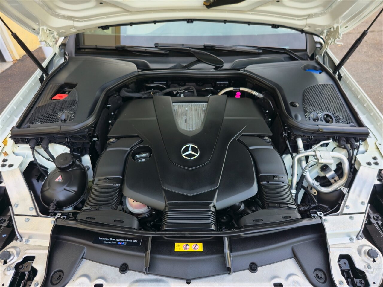 2018 Mercedes-Benz E 400 4MATIC - Photo 35 - Mesa, AZ 85215