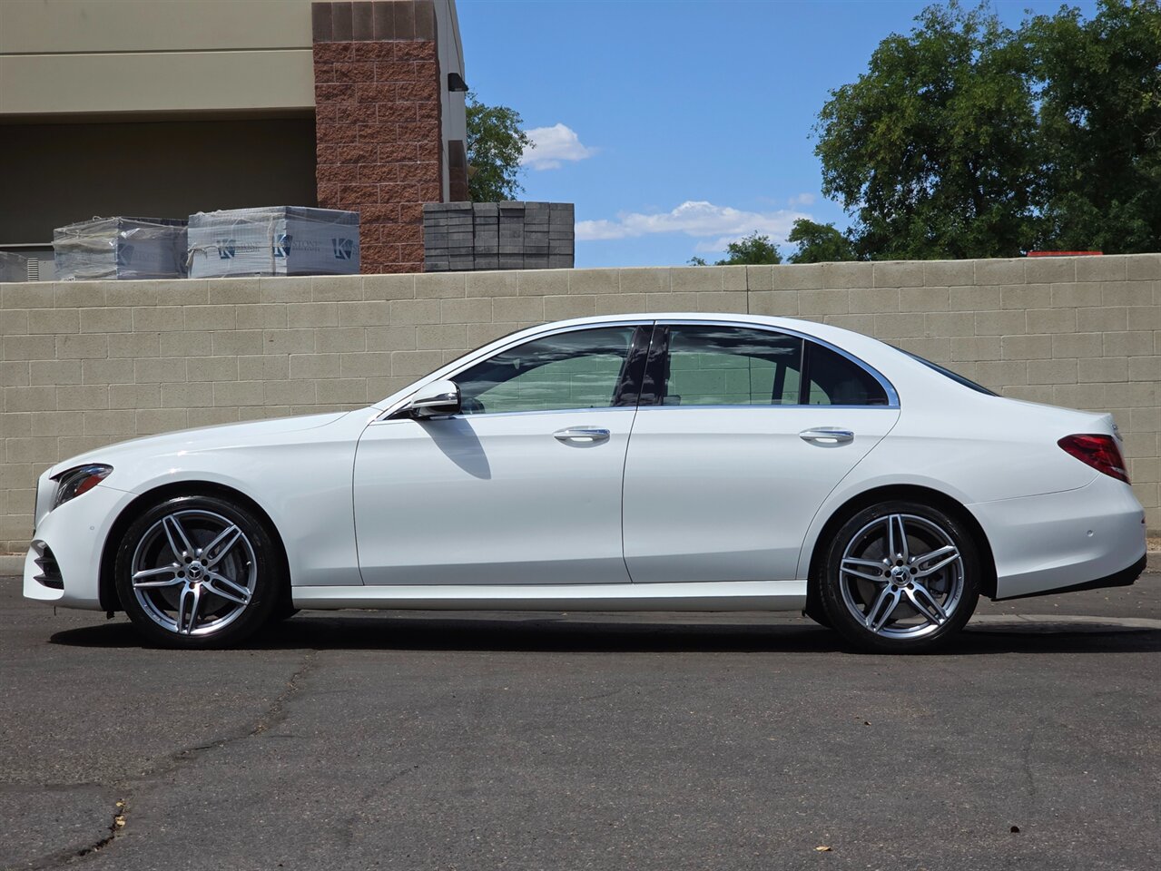 2018 Mercedes-Benz E 400 4MATIC - Photo 6 - Mesa, AZ 85215