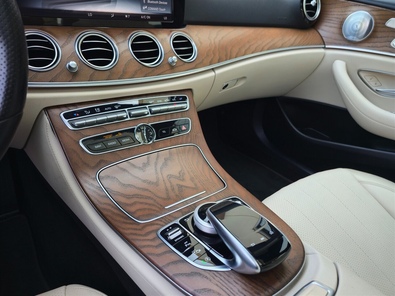 2018 Mercedes-Benz E 400 4MATIC - Photo 20 - Mesa, AZ 85215