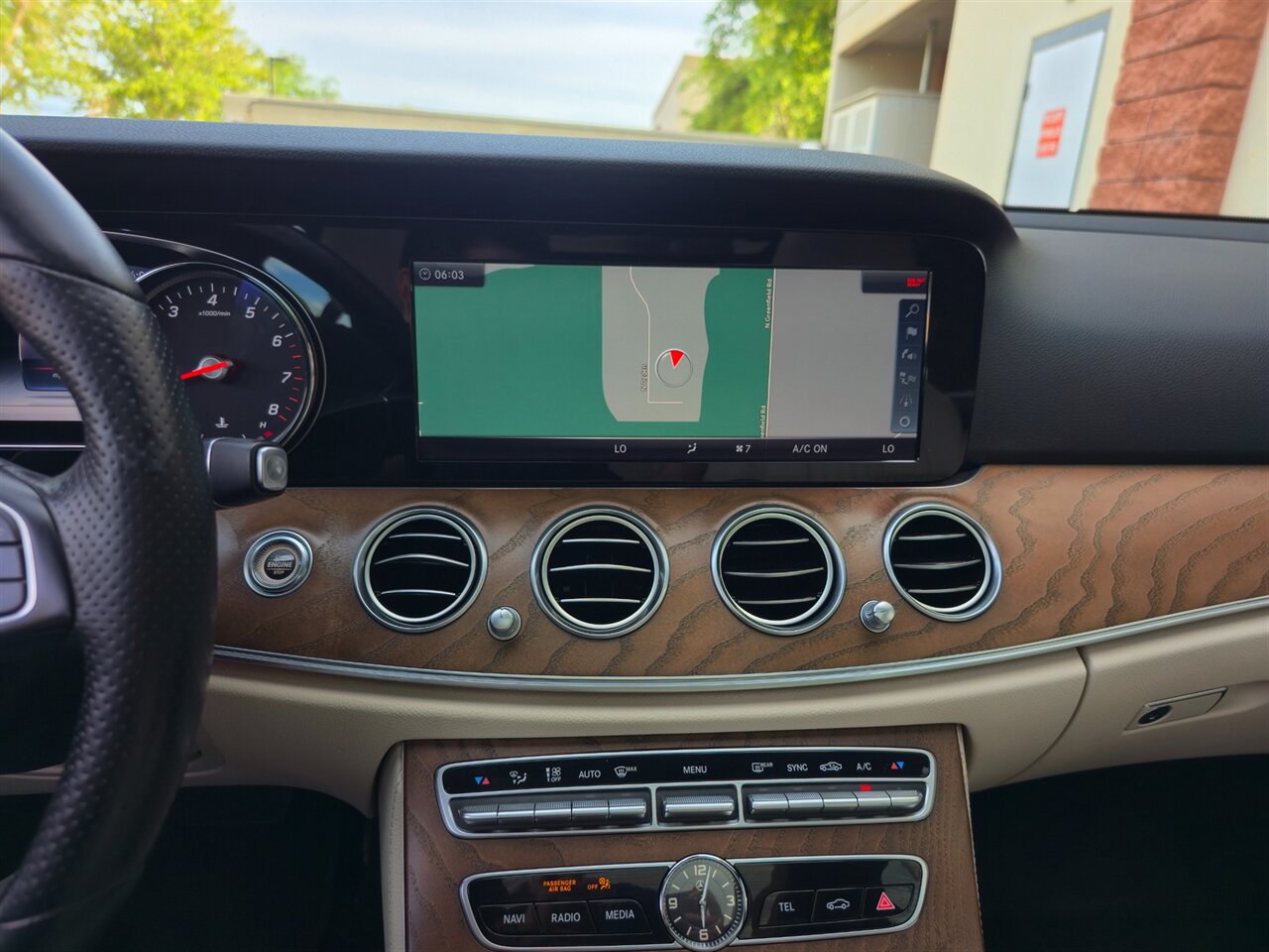 2018 Mercedes-Benz E 400 4MATIC - Photo 19 - Mesa, AZ 85215