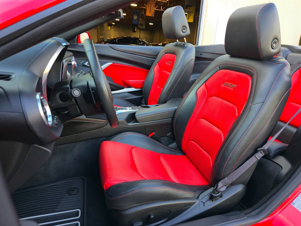 2016 Chevrolet Camaro 2SS Convertible - Photo 19 - Mesa, AZ 85215