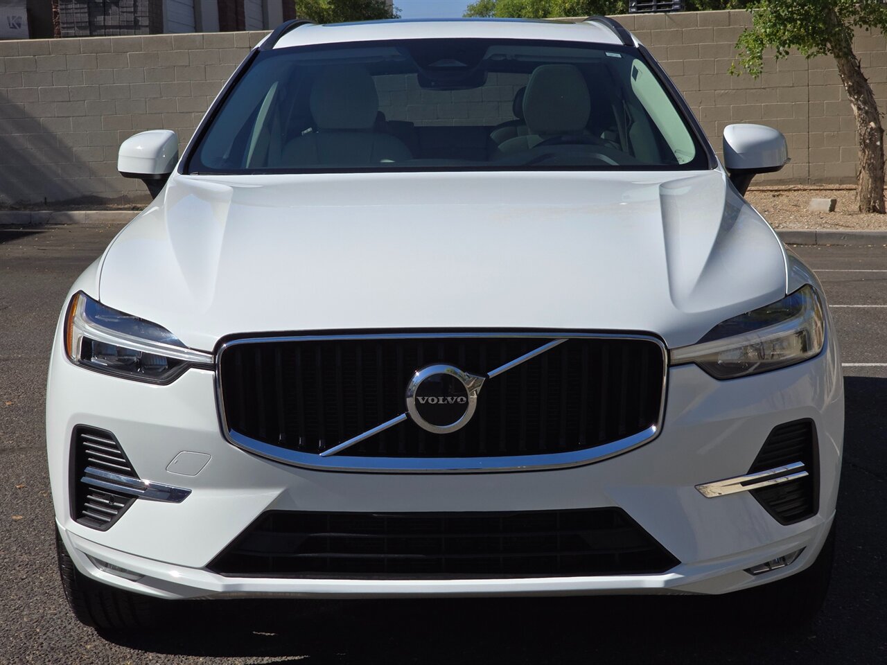2022 Volvo XC60 B5 Momentum - Photo 3 - Mesa, AZ 85215
