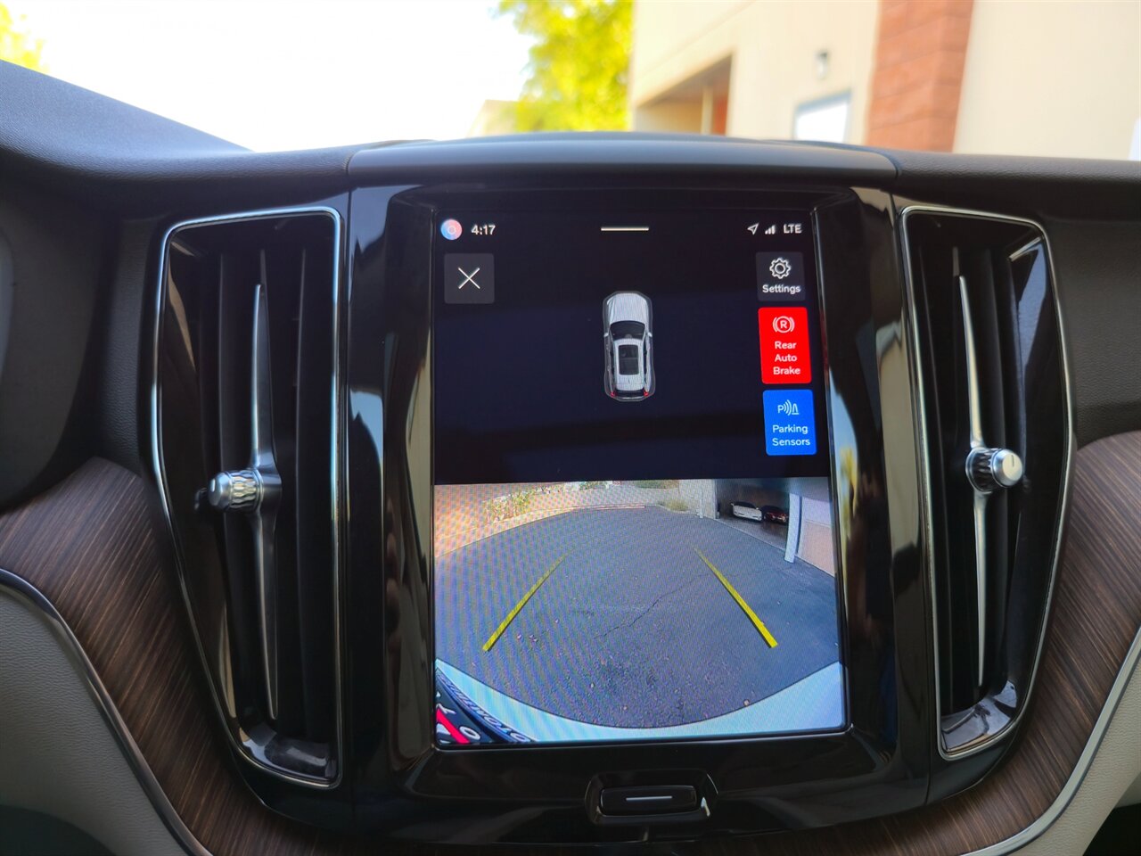 2022 Volvo XC60 B5 Momentum - Photo 21 - Mesa, AZ 85215