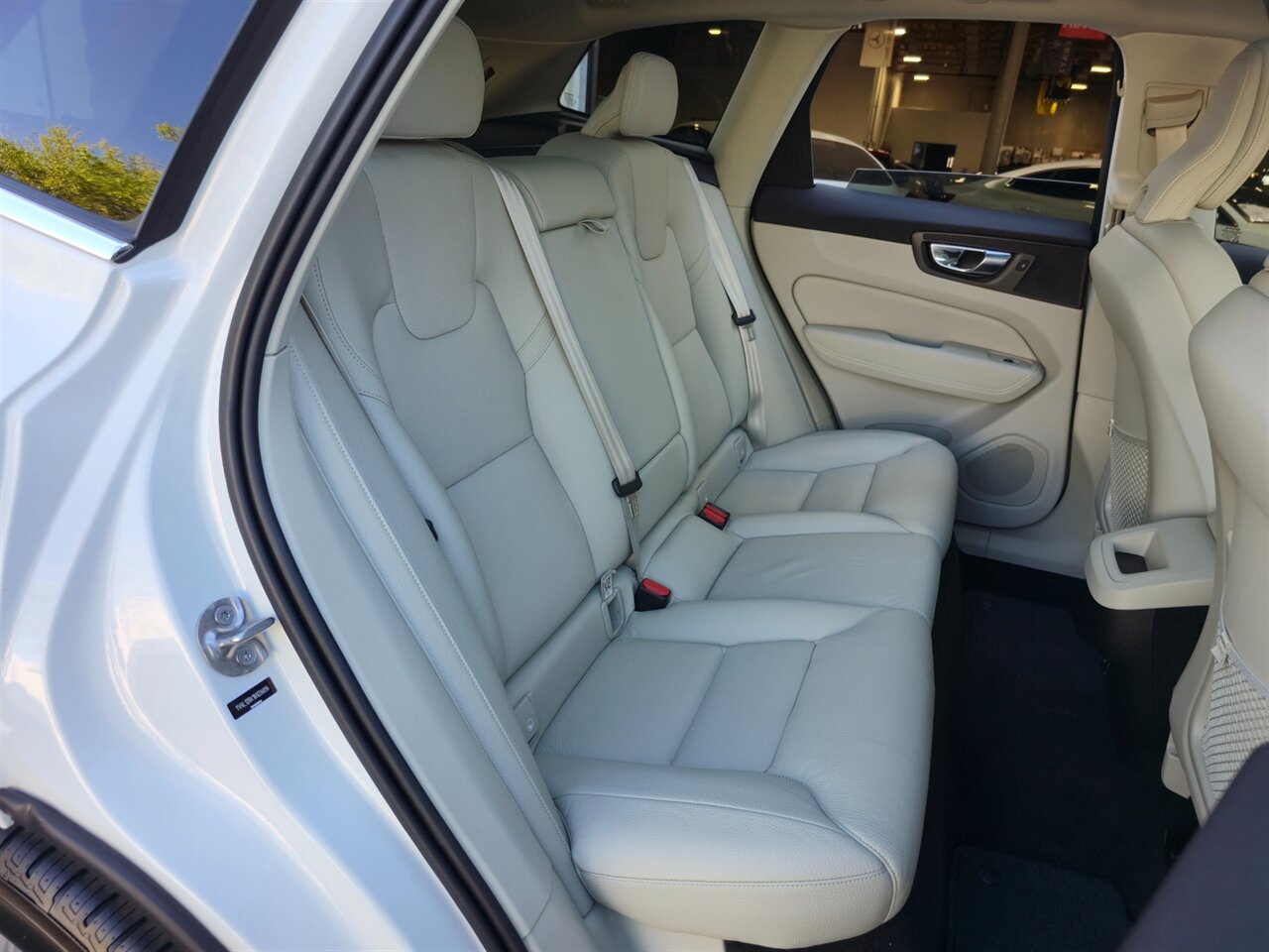 2022 Volvo XC60 B5 Momentum - Photo 33 - Mesa, AZ 85215