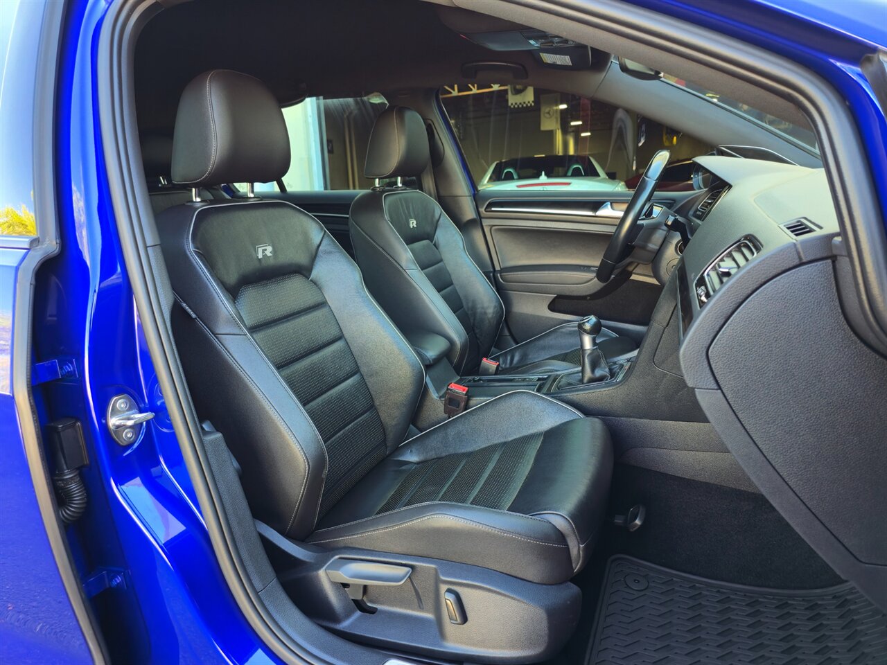 2019 Volkswagen Golf R DCC & Navigation 4Motion 4Motion - Photo 27 - Mesa, AZ 85215