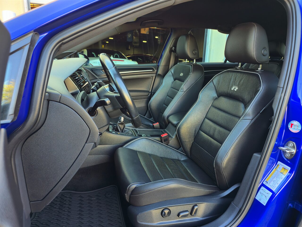 2019 Volkswagen Golf R DCC & Navigation 4Motion 4Motion - Photo 16 - Mesa, AZ 85215