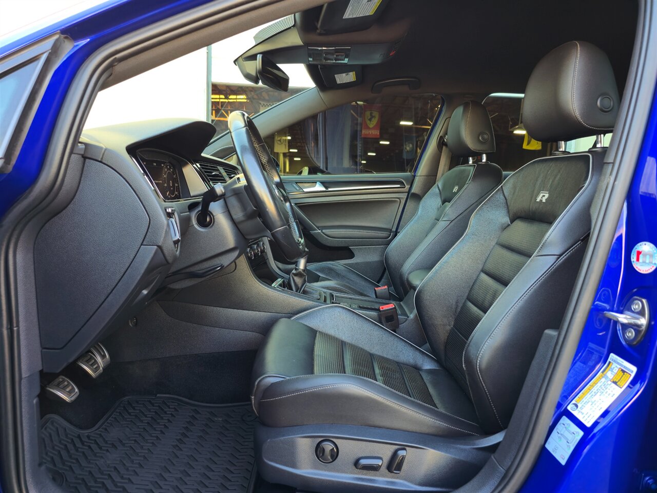 2019 Volkswagen Golf R DCC & Navigation 4Motion 4Motion - Photo 15 - Mesa, AZ 85215
