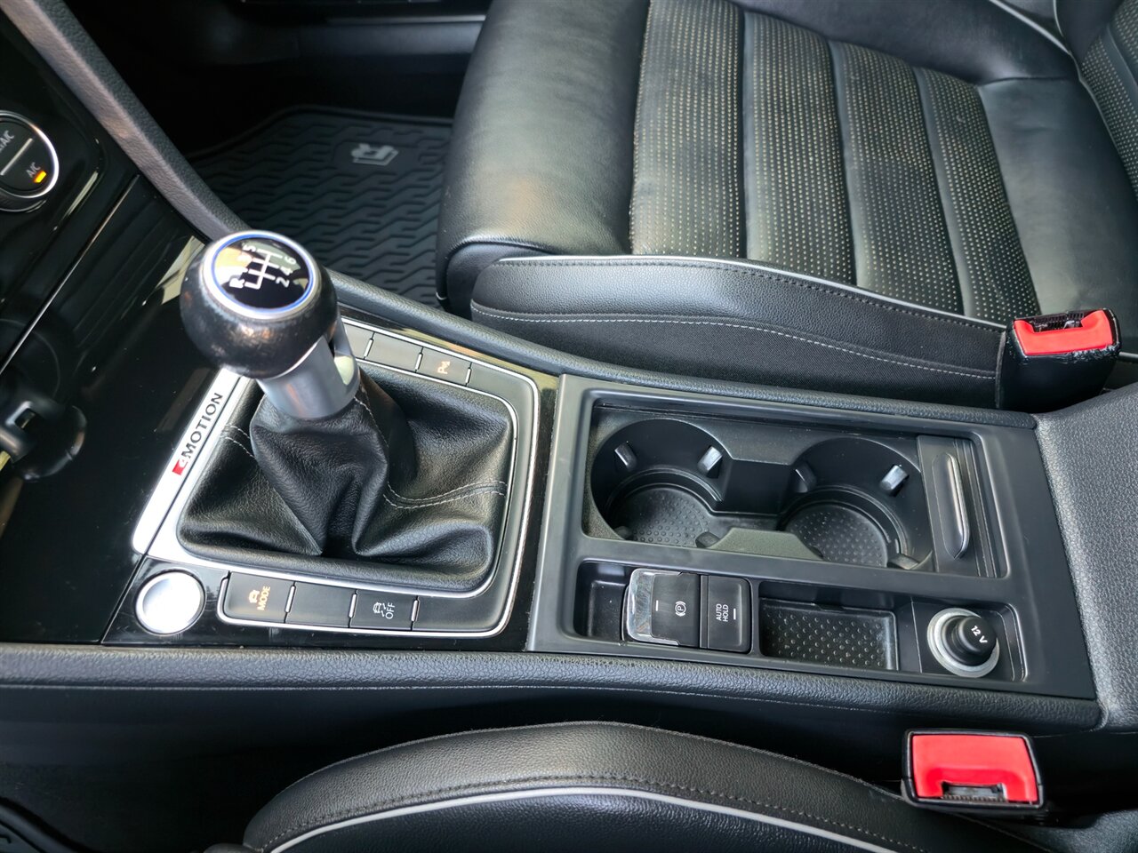 2019 Volkswagen Golf R DCC & Navigation 4Motion 4Motion - Photo 24 - Mesa, AZ 85215