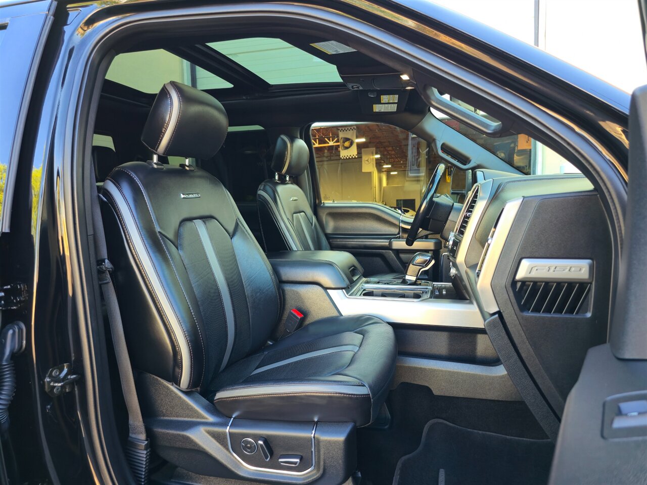 2018 Ford F-150 Platinum 4x4 SuperCrew - Photo 27 - Mesa, AZ 85215
