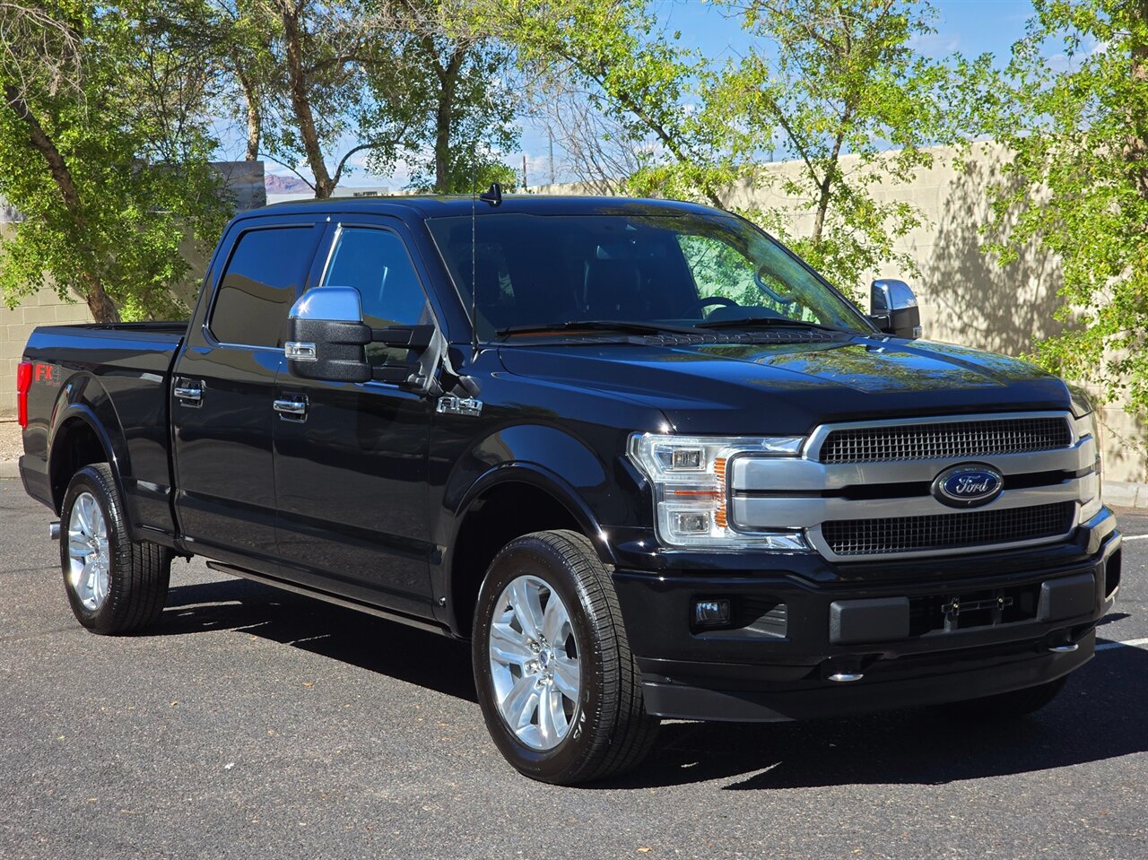 2018 Ford F-150 Platinum 4x4 SuperCrew - Photo 2 - Mesa, AZ 85215