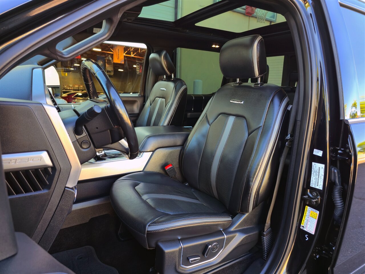 2018 Ford F-150 Platinum 4x4 SuperCrew - Photo 16 - Mesa, AZ 85215