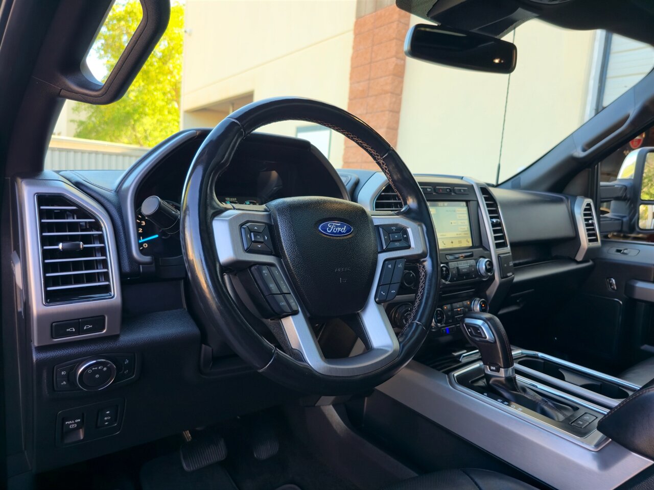 2018 Ford F-150 Platinum 4x4 SuperCrew - Photo 18 - Mesa, AZ 85215