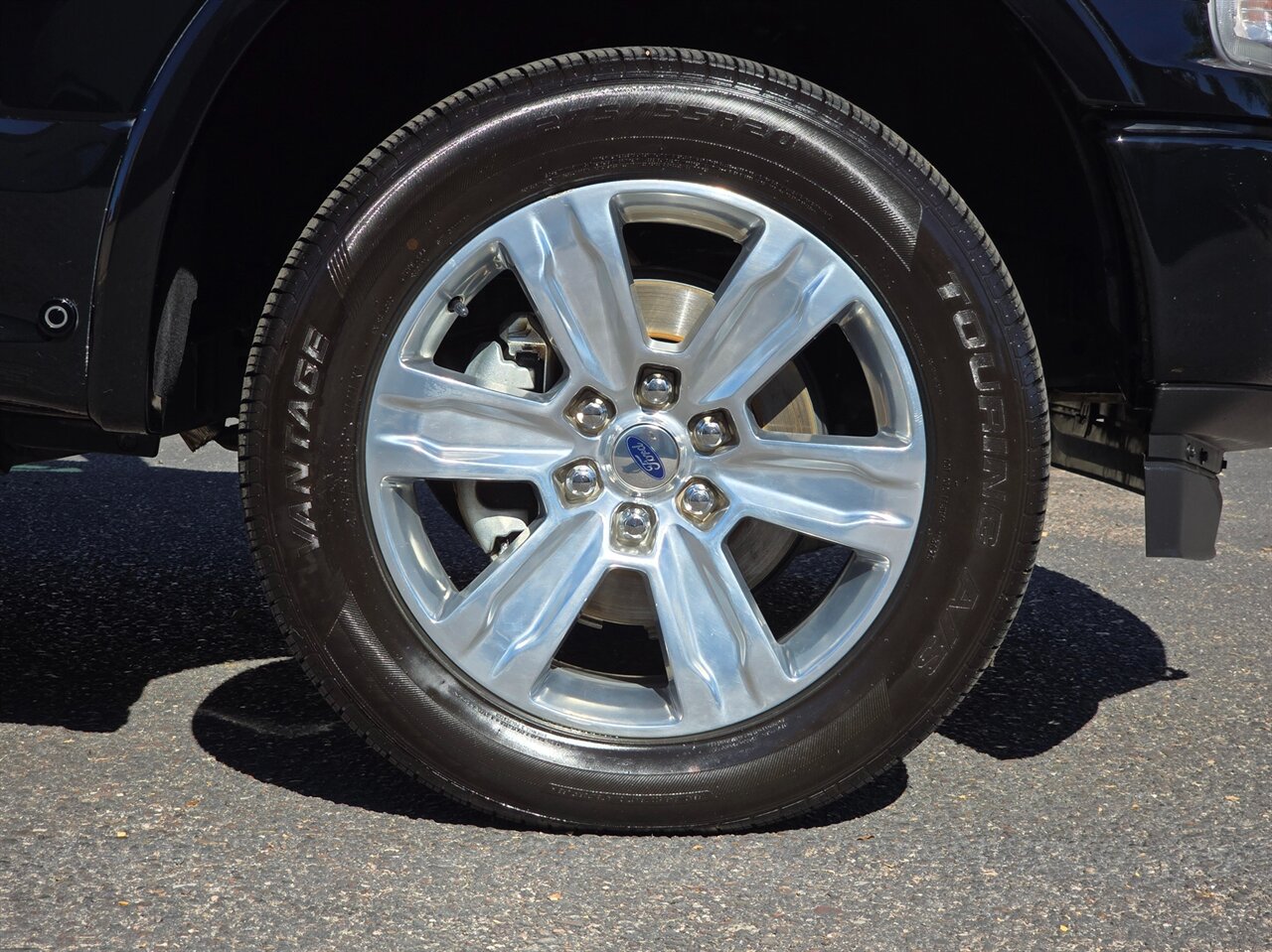 2018 Ford F-150 Platinum 4x4 SuperCrew - Photo 40 - Mesa, AZ 85215