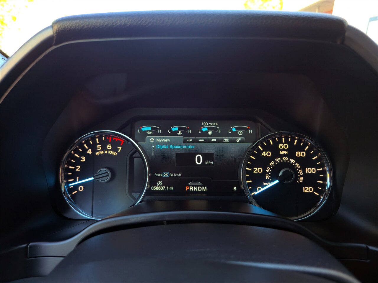 2018 Ford F-150 Platinum 4x4 SuperCrew - Photo 19 - Mesa, AZ 85215
