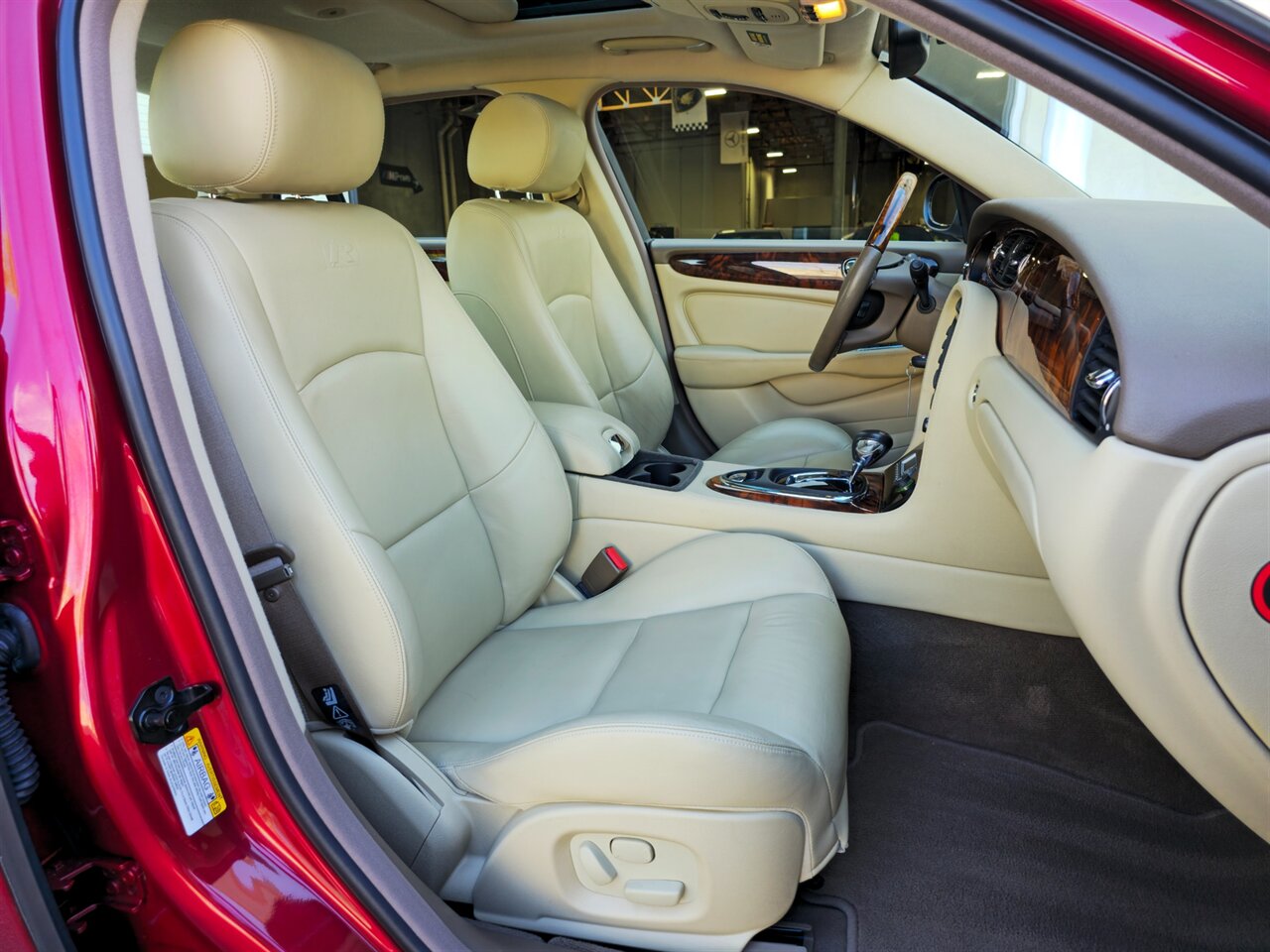 2006 Jaguar XJR - Photo 21 - Mesa, AZ 85215