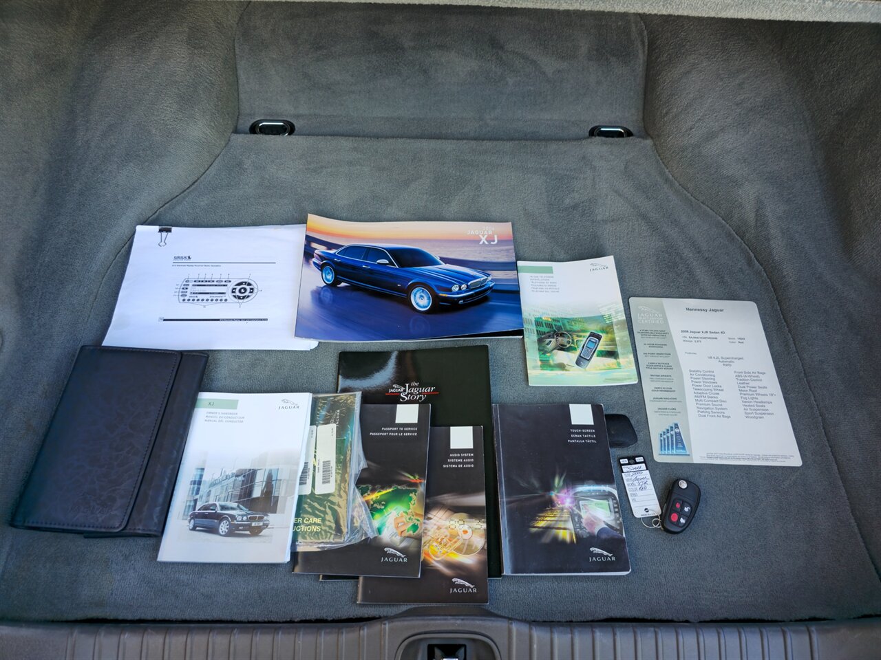 2006 Jaguar XJR - Photo 32 - Mesa, AZ 85215