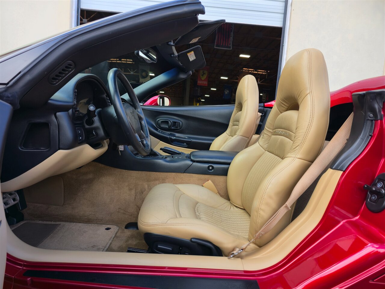 2004 Chevrolet Corvette Convertible photo 17