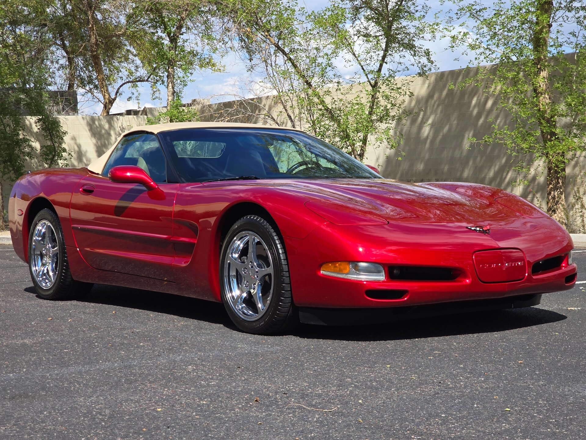 2004 Chevrolet Corvette Convertible photo 2