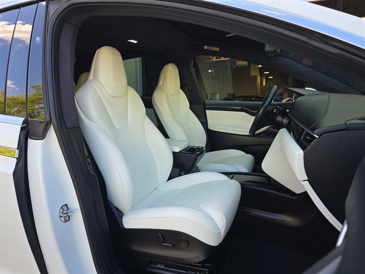 2018 Tesla Model X 100D   - Photo 24 - Mesa, AZ 85215