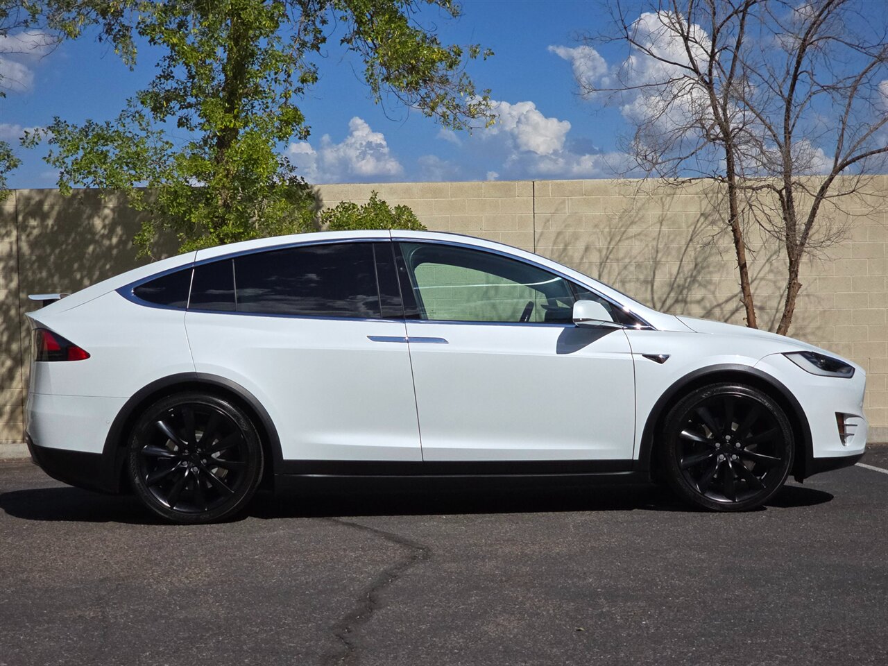 2018 Tesla Model X 100D   - Photo 11 - Mesa, AZ 85215