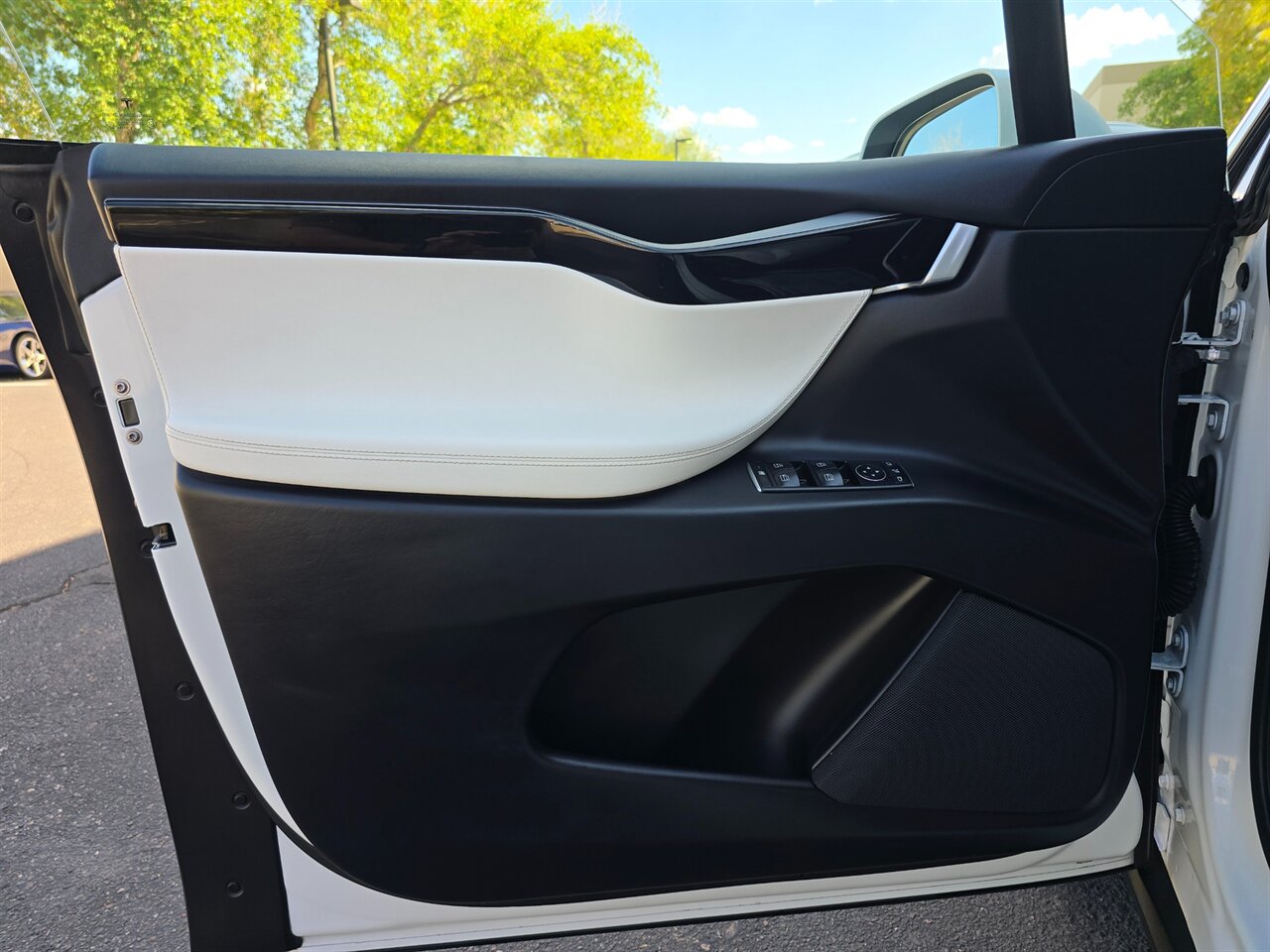 2018 Tesla Model X 100D   - Photo 12 - Mesa, AZ 85215
