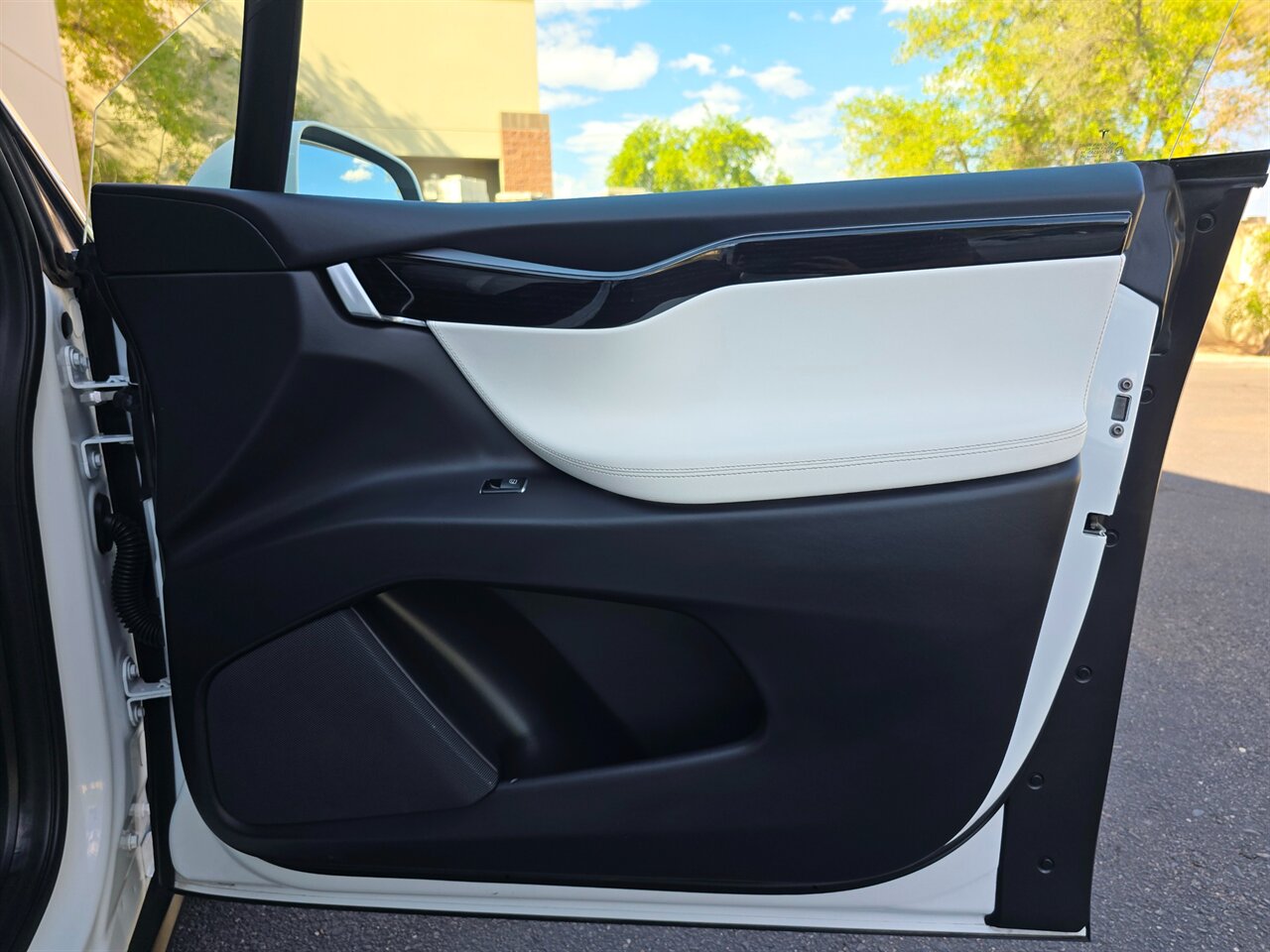 2018 Tesla Model X 100D   - Photo 22 - Mesa, AZ 85215