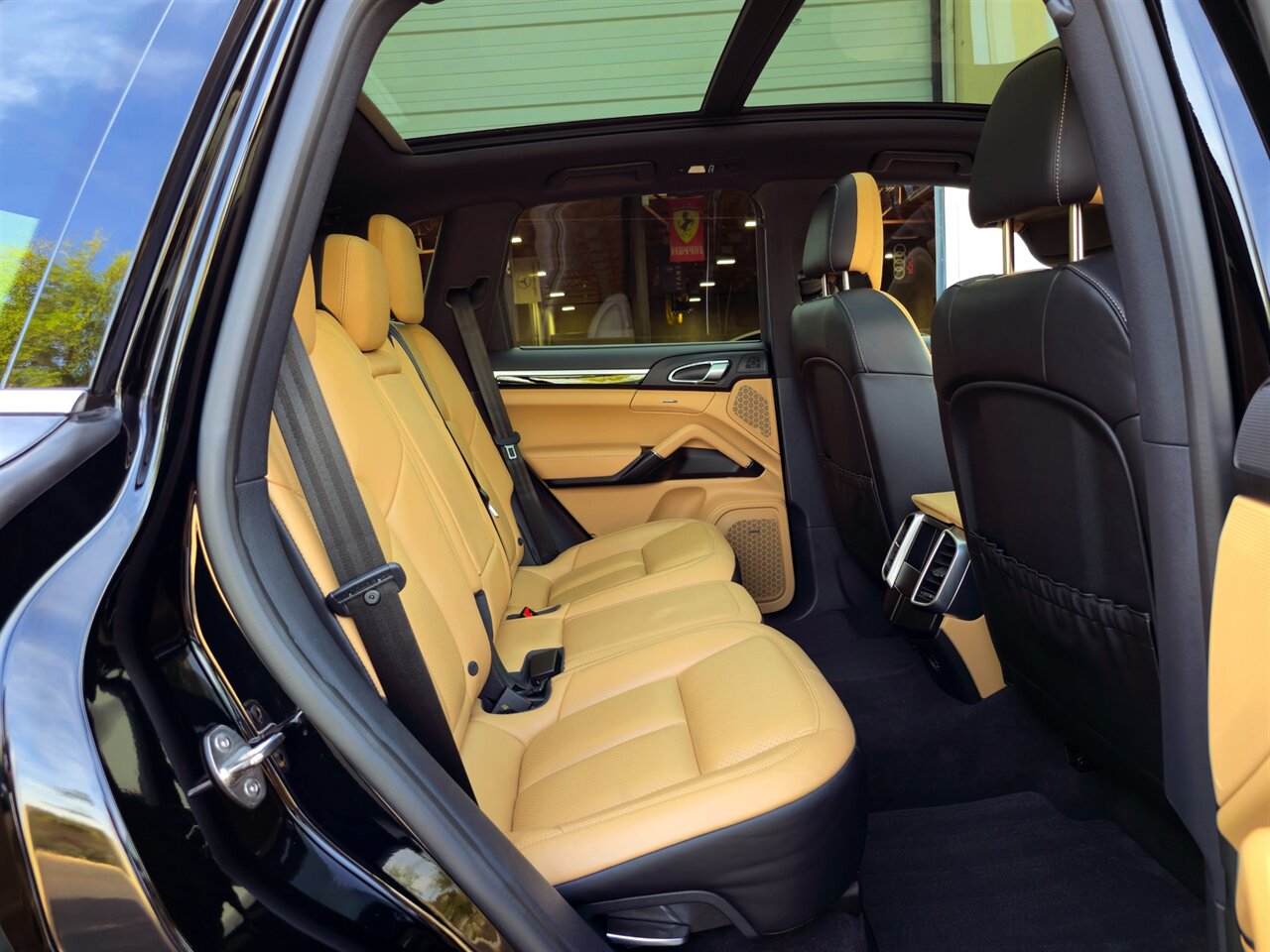 2018 Porsche Cayenne S   - Photo 29 - Mesa, AZ 85215