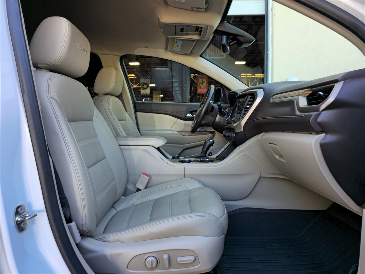 2019 GMC Acadia Denali   - Photo 27 - Mesa, AZ 85215