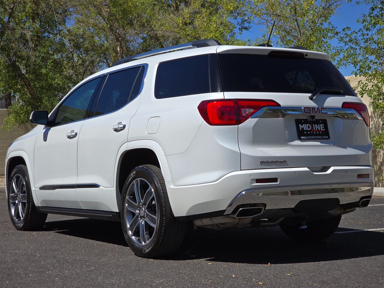 2019 GMC Acadia Denali   - Photo 8 - Mesa, AZ 85215