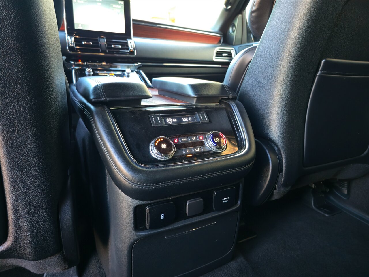 2021 Lincoln Navigator 4x4 7-Passenger - Photo 35 - Mesa, AZ 85215