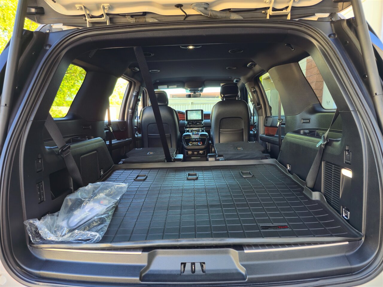 2021 Lincoln Navigator 4x4 7-Passenger - Photo 41 - Mesa, AZ 85215