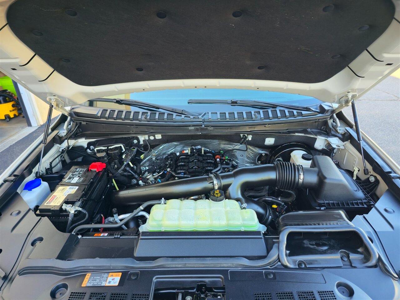 2021 Lincoln Navigator 4x4 7-Passenger - Photo 42 - Mesa, AZ 85215