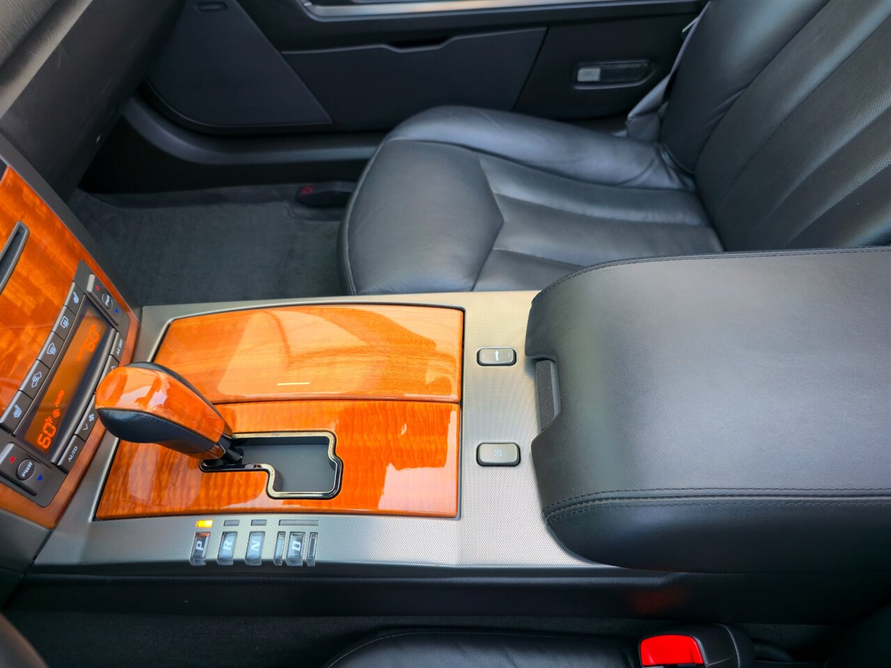 2007 Cadillac XLR - Photo 27 - Mesa, AZ 85215