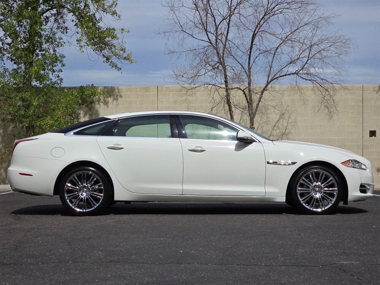 2011 Jaguar XJ L - Photo 11 - Mesa, AZ 85215