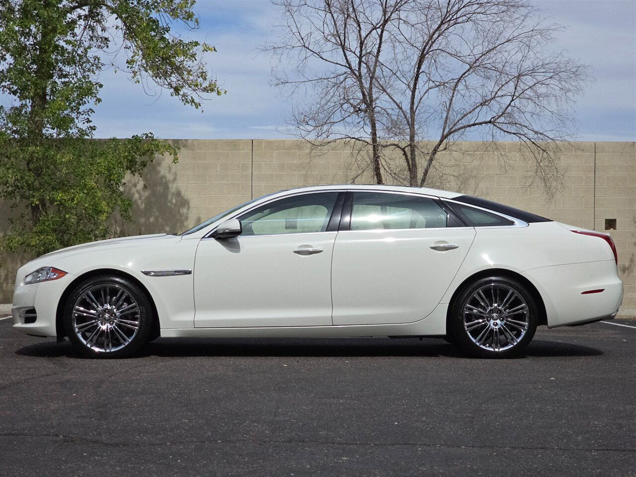 2011 Jaguar XJ L - Photo 7 - Mesa, AZ 85215
