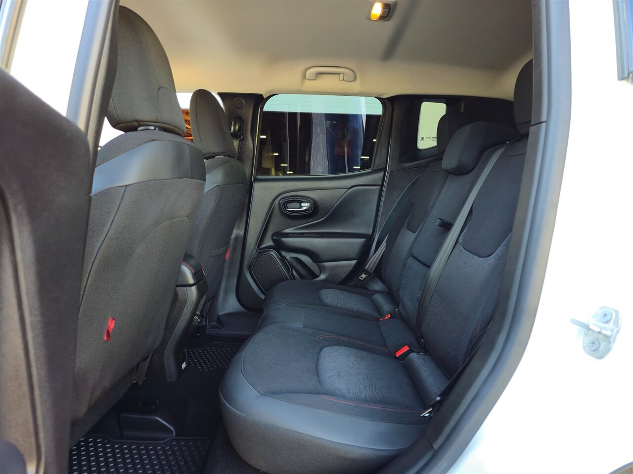 2022 Jeep Renegade Trailhawk - Photo 30 - Mesa, AZ 85215