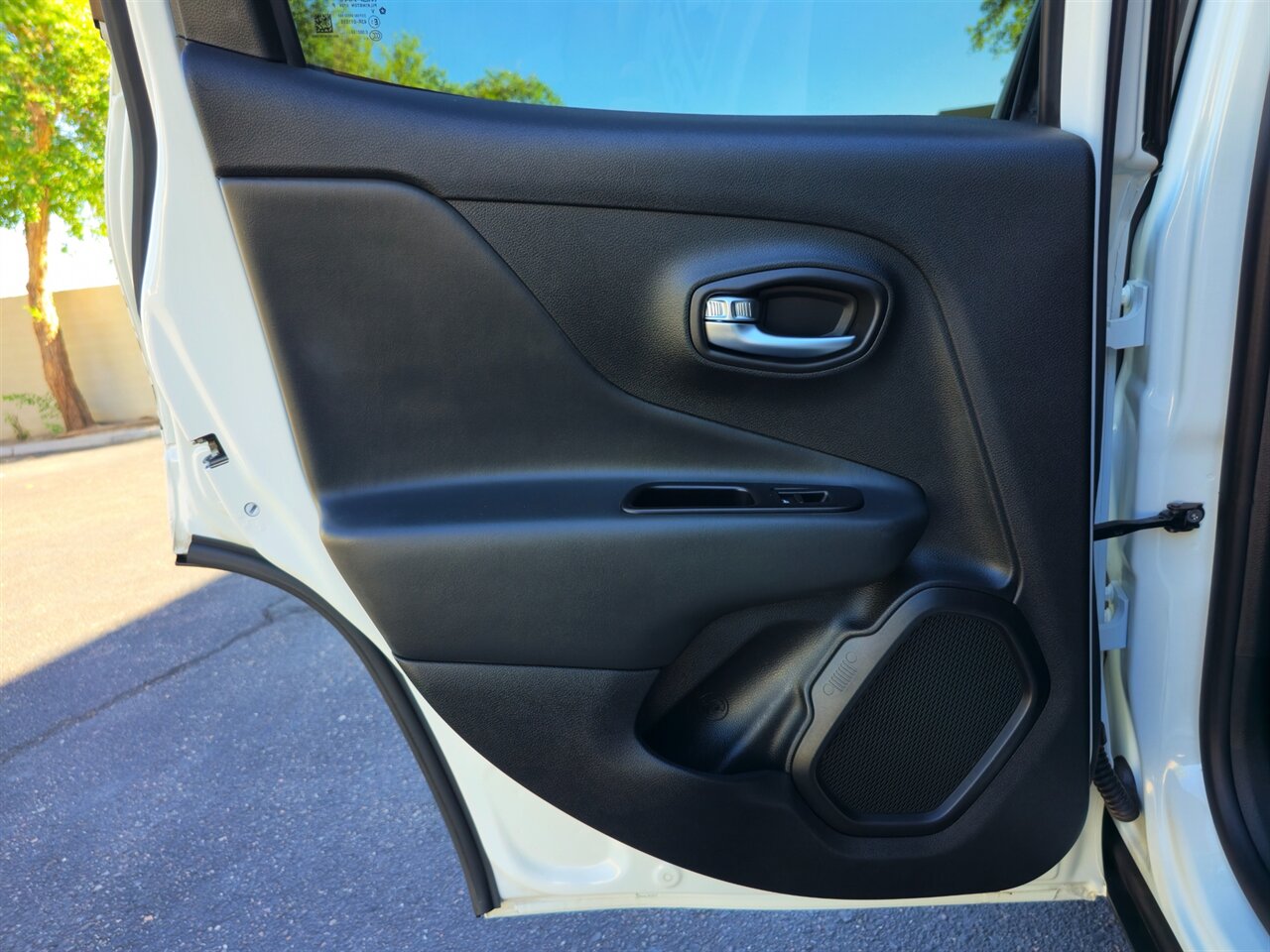 2022 Jeep Renegade Trailhawk - Photo 29 - Mesa, AZ 85215