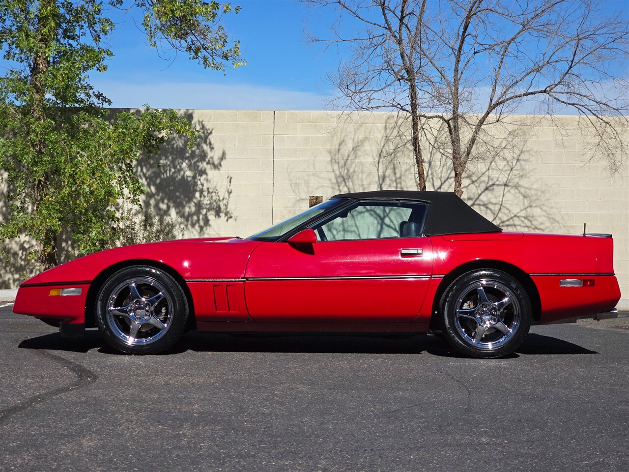 1986 Chevrolet Corvette Convertible - Photo 9 - Mesa, AZ 85215