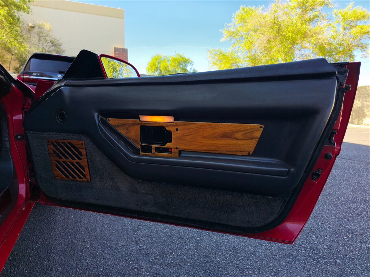 1986 Chevrolet Corvette Convertible - Photo 22 - Mesa, AZ 85215