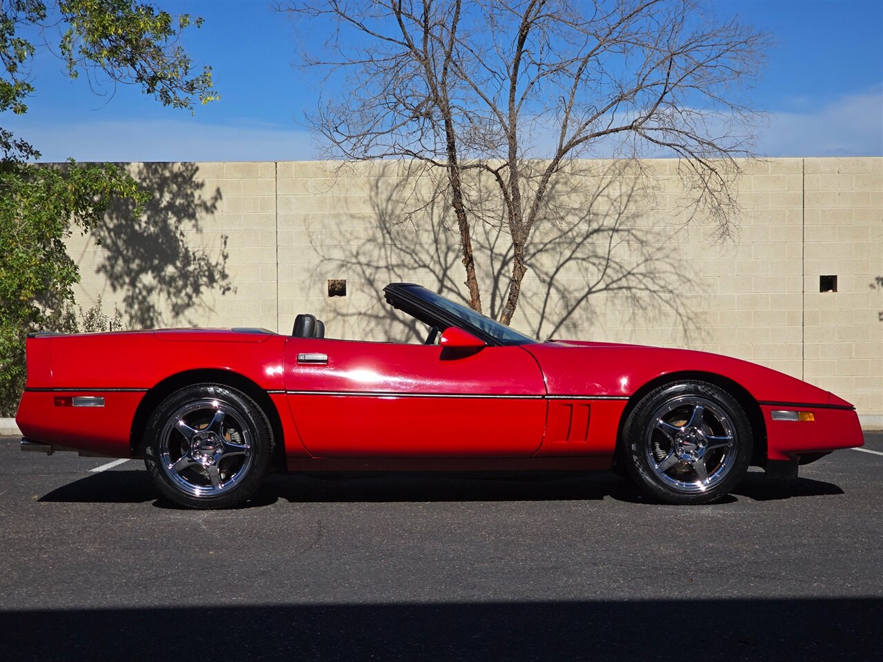 1986 Chevrolet Corvette Convertible - Photo 14 - Mesa, AZ 85215