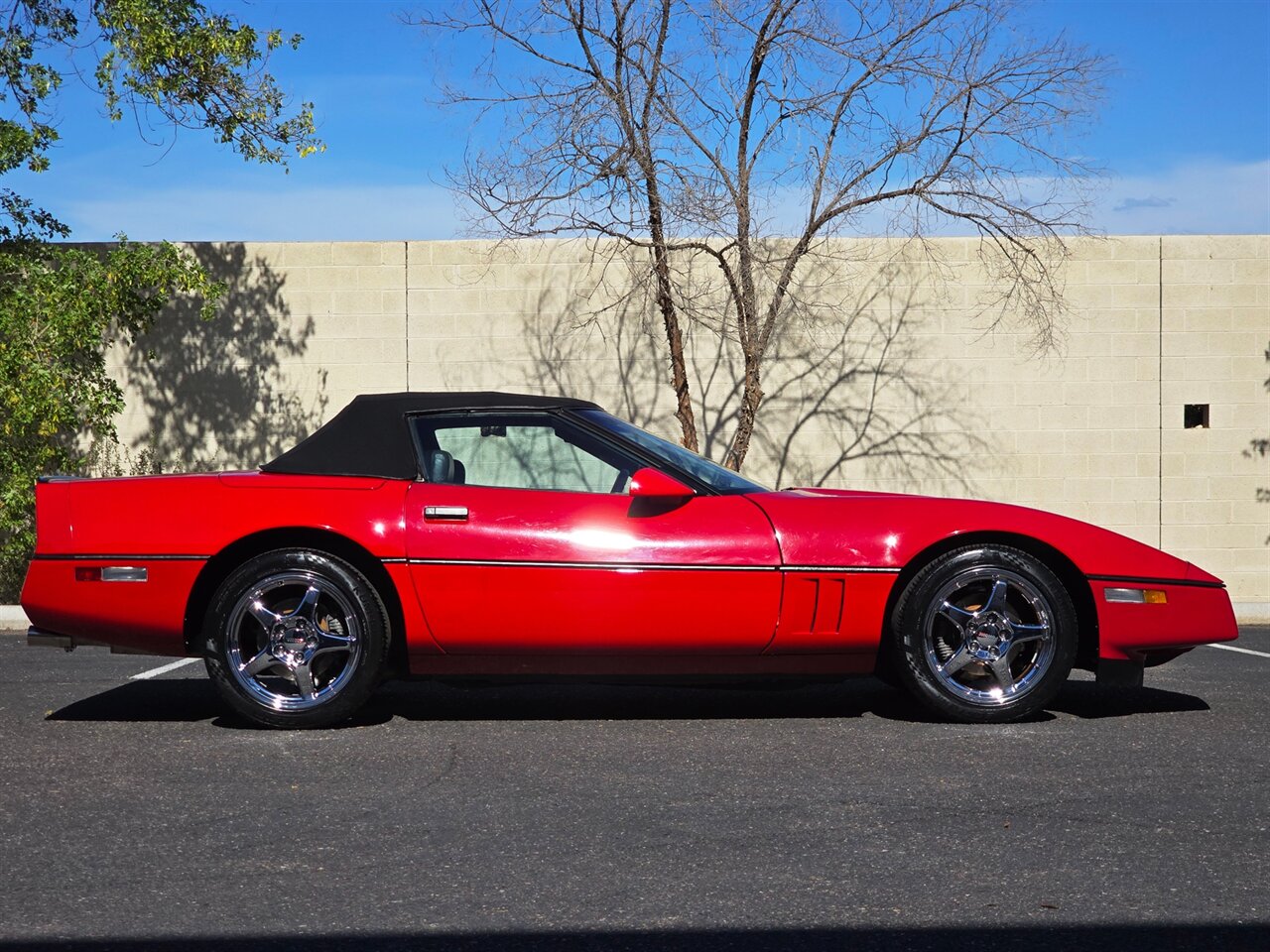 1986 Chevrolet Corvette Convertible - Photo 13 - Mesa, AZ 85215