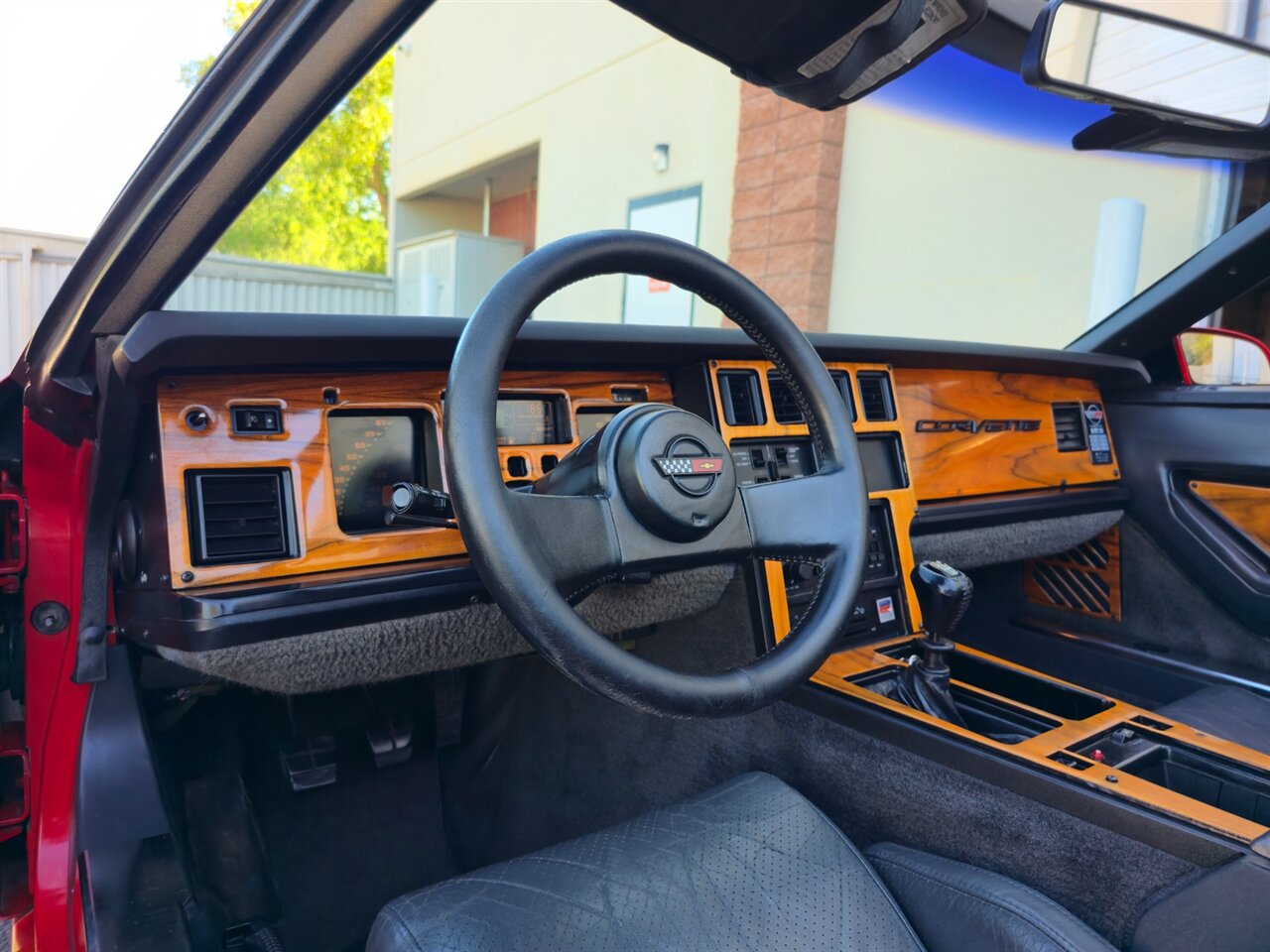 1986 Chevrolet Corvette Convertible - Photo 18 - Mesa, AZ 85215