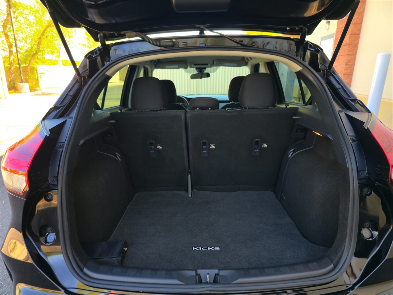 2021 Nissan Kicks S - Photo 32 - Mesa, AZ 85215