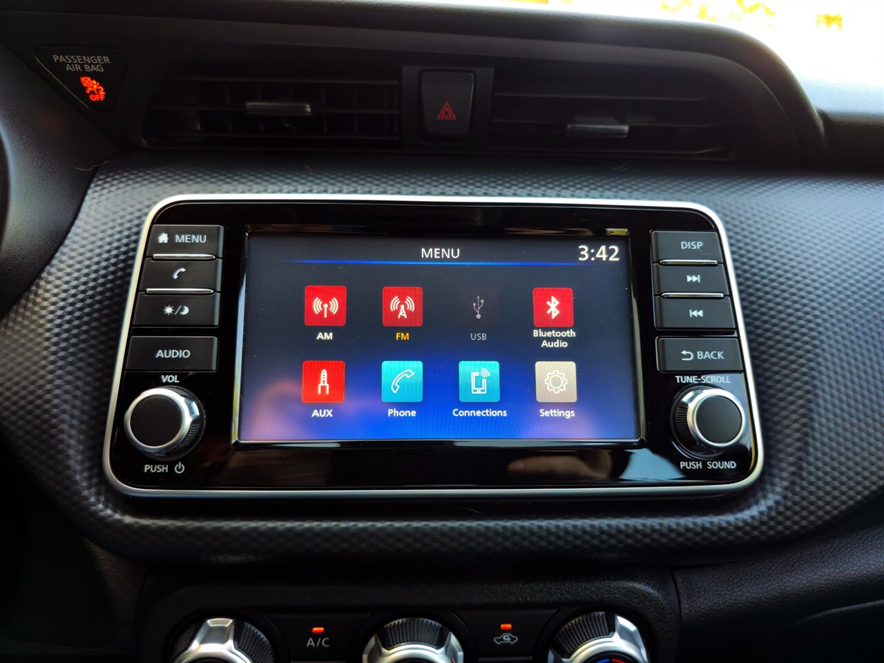 2021 Nissan Kicks S - Photo 18 - Mesa, AZ 85215