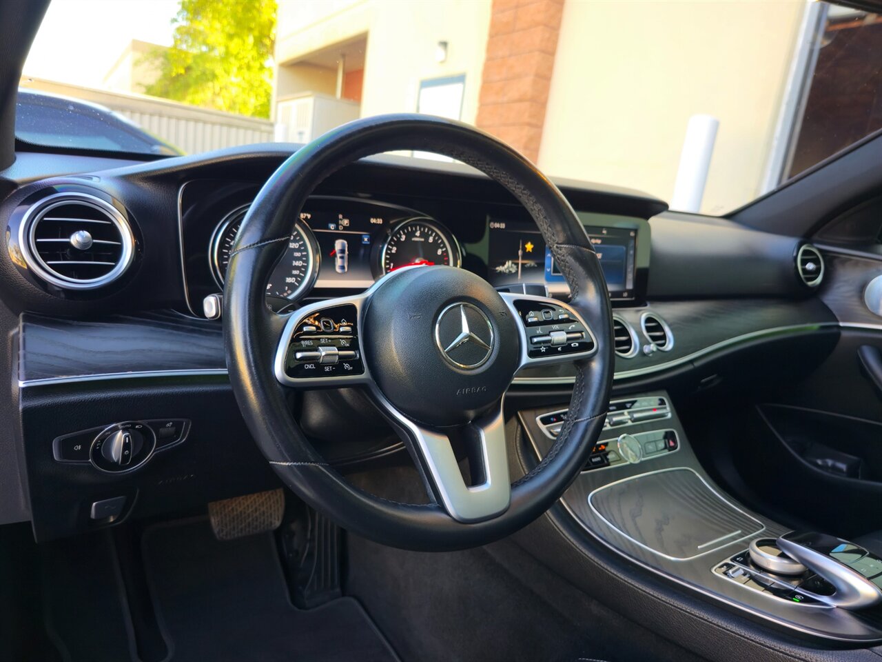 2019 Mercedes-Benz E 300   - Photo 16 - Mesa, AZ 85215